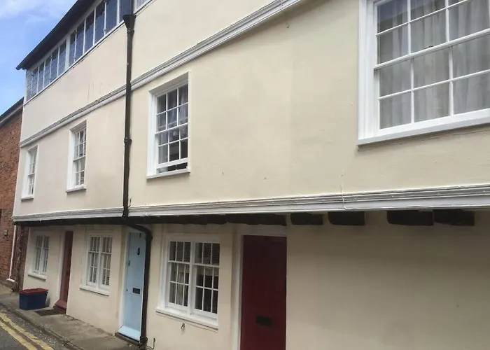 Cathedral View Cottage, Canterbury
